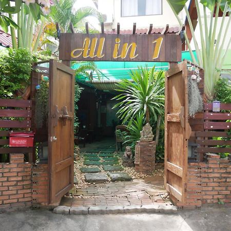 All In 1 Guesthouse Chiang Mai Exterior foto