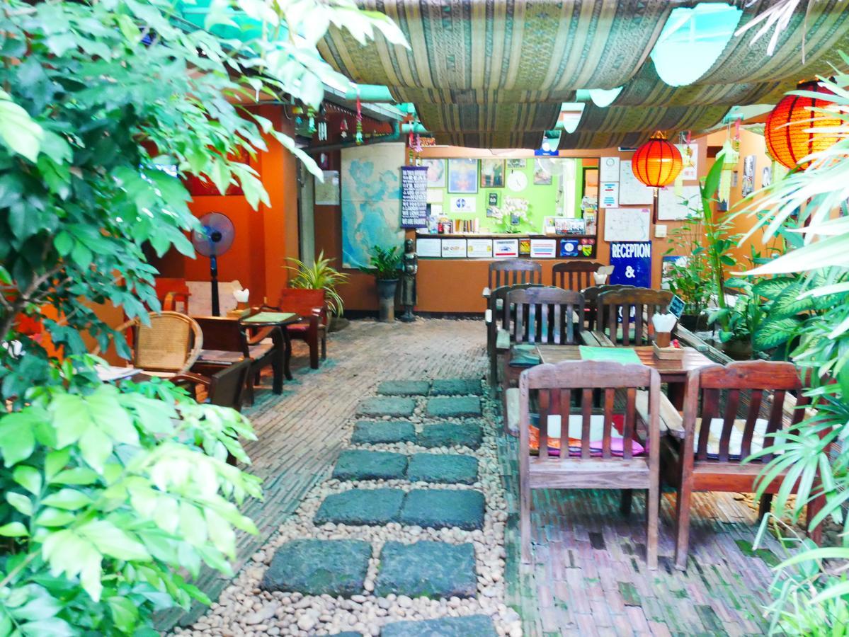 All In 1 Guesthouse Chiang Mai Exterior foto